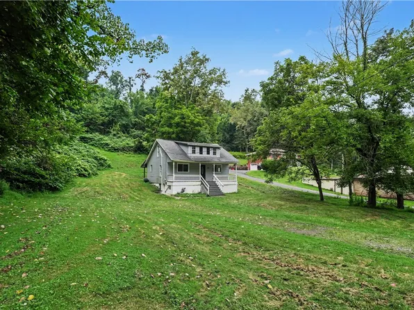 1060 Old Coal Hollow Rd, Verona, PA 15147