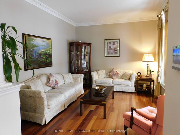 3rd image of 1590 Hallstone Rd