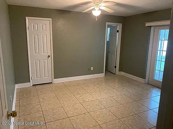 3 bed, 2.0 bath, 1316 sqft, $1,900 — Photo 3