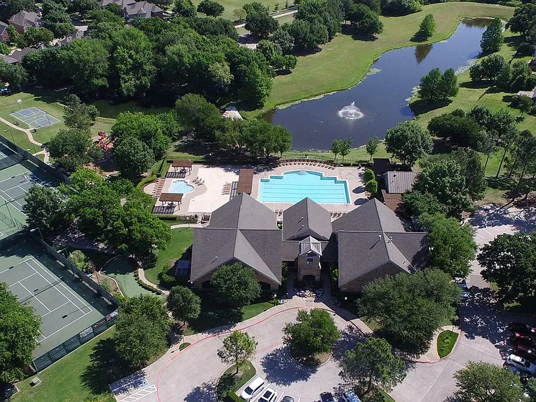 3504 Castlewood Ct — Photo 15