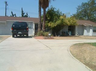 10125 Hayvenhurst Ave, North Hills, CA 91343