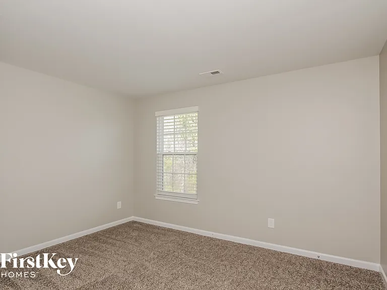 3010 Robusta Ct — Photo 10