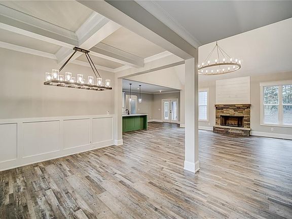 5th image of 56 Blandwood Dr