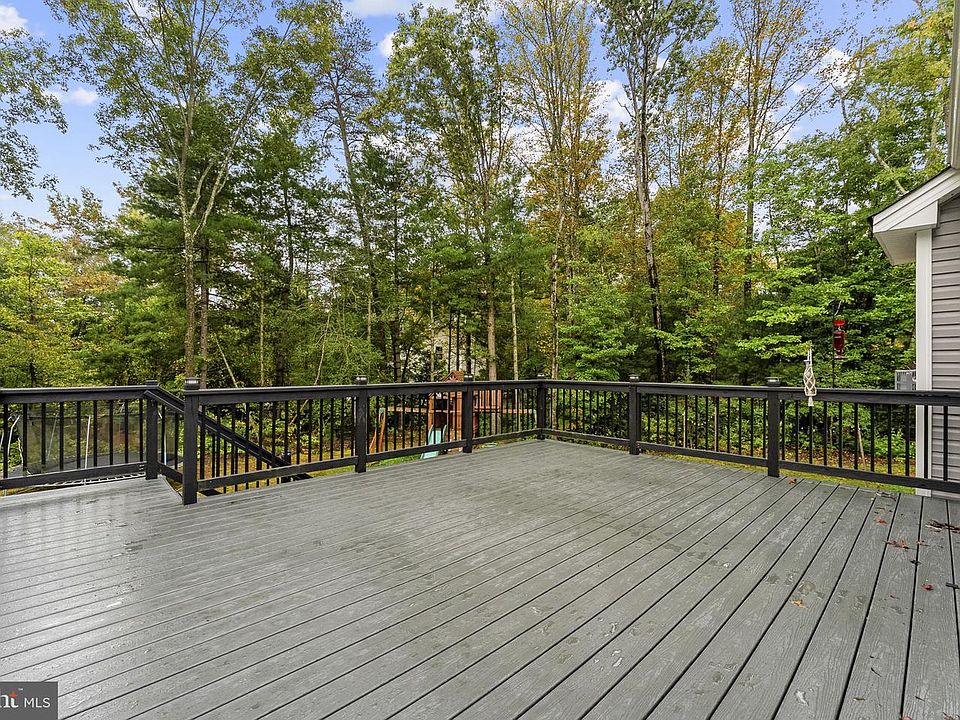 2nd image of 8288 Kates Ct