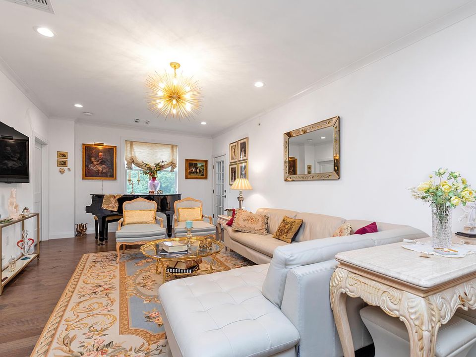 1st image of 16303 Aspenwood Dr #303