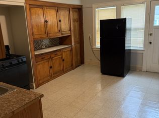 2810 N 57th St, Milwaukee, WI 53210