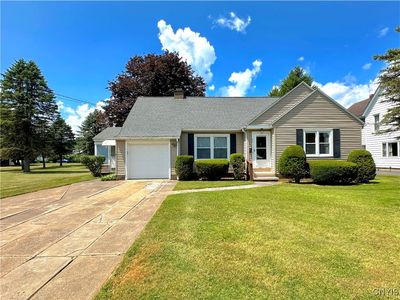 50 New Hartford St, New York Mills, NY, 13417