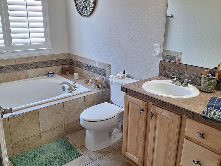 624 Green Ash St #G — Photo 22