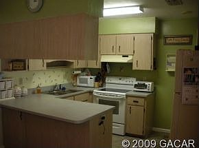 3rd image of 4524 NW 21st St