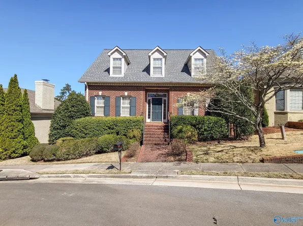 16 Northampton Dr SE, Huntsville, AL 35801