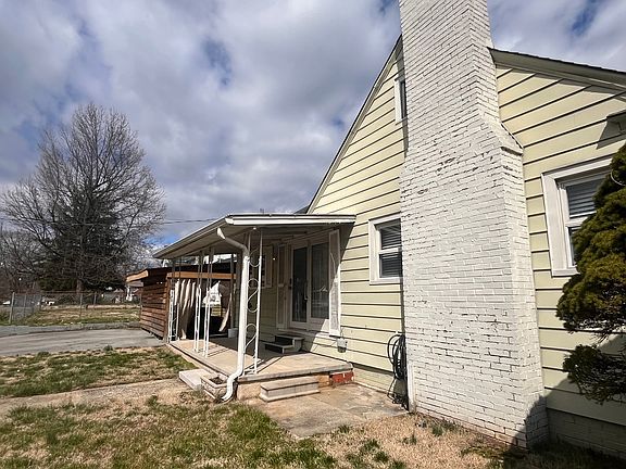 4th image of 2101 Edgewood Ave