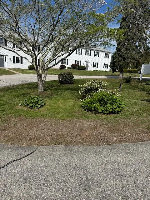 Building Photo - 1745 Boston Post Rd