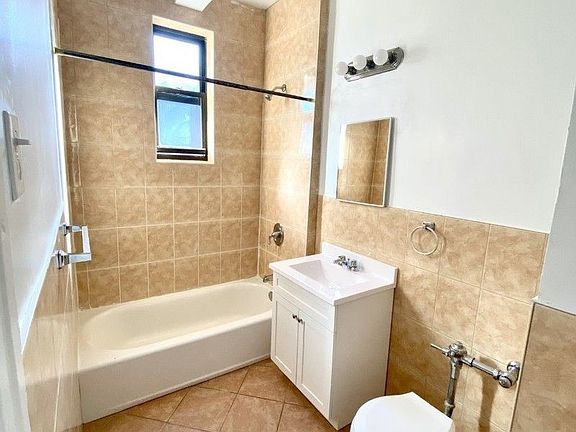 5th image of 90-31 Whitney Ave #6G