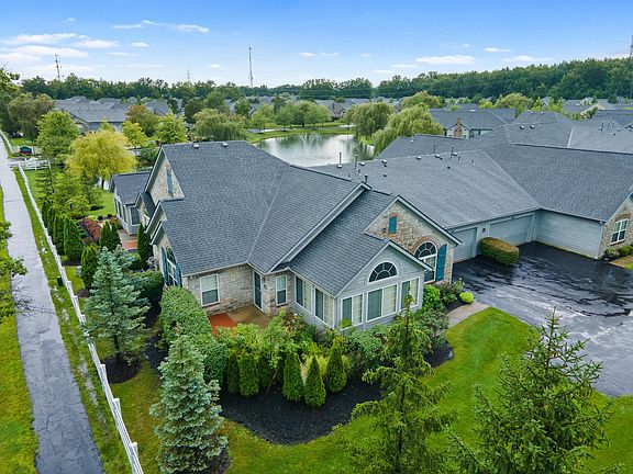 3rd image of 4121 Aumbrey Ct #34-412