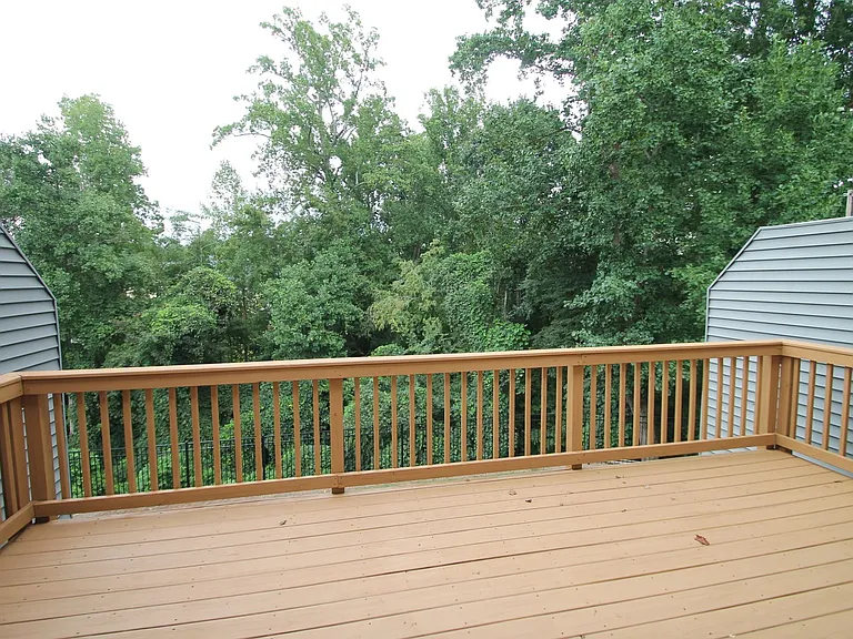 1044 Archibald Ave — Photo 11