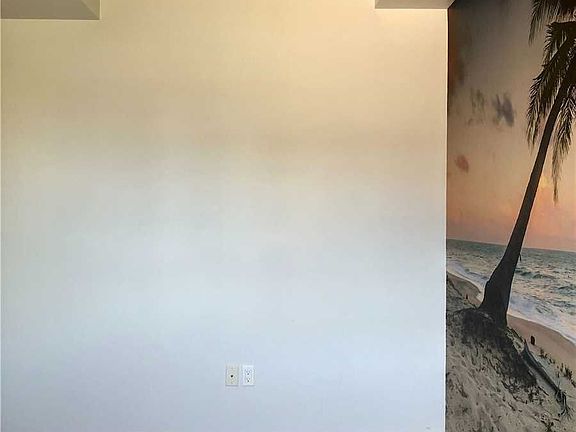 5th image of 1077 Gordon St #140