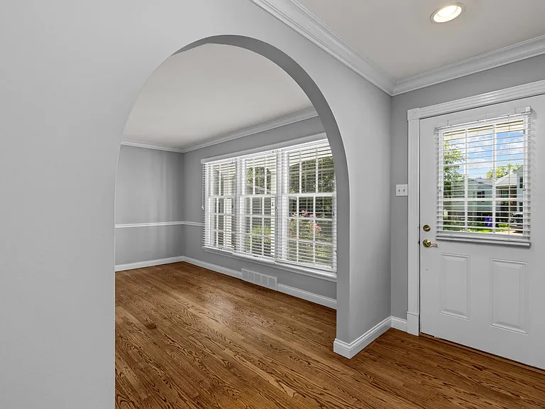 2332 Cleek Ct — Photo 8