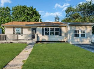 879 Egret Dr, Toms River, NJ 08753