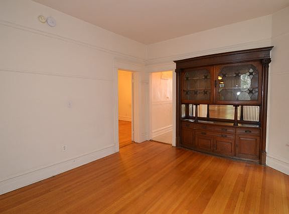 2nd image of 626 W Wellington Ave #G07c