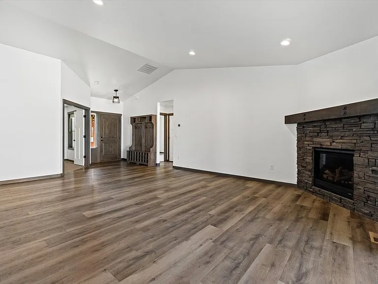 316 W Grange Ave — Photo 15