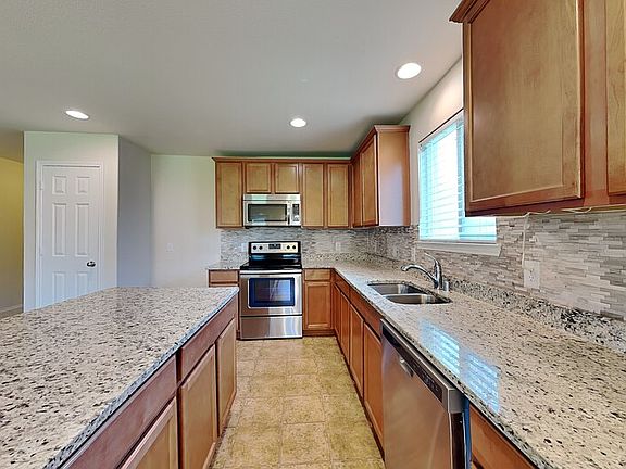 5th image of 1112 Rivers Creek Ln