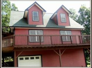 11 Roberts Dr, Swannanoa, NC 28778