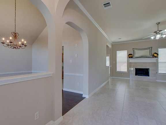 4th image of 2815 Pennington Dr