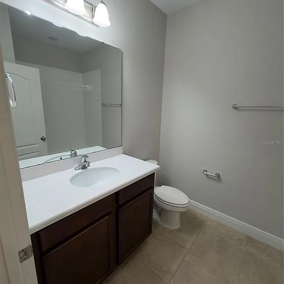 15537 Honeybell Dr — Photo 16