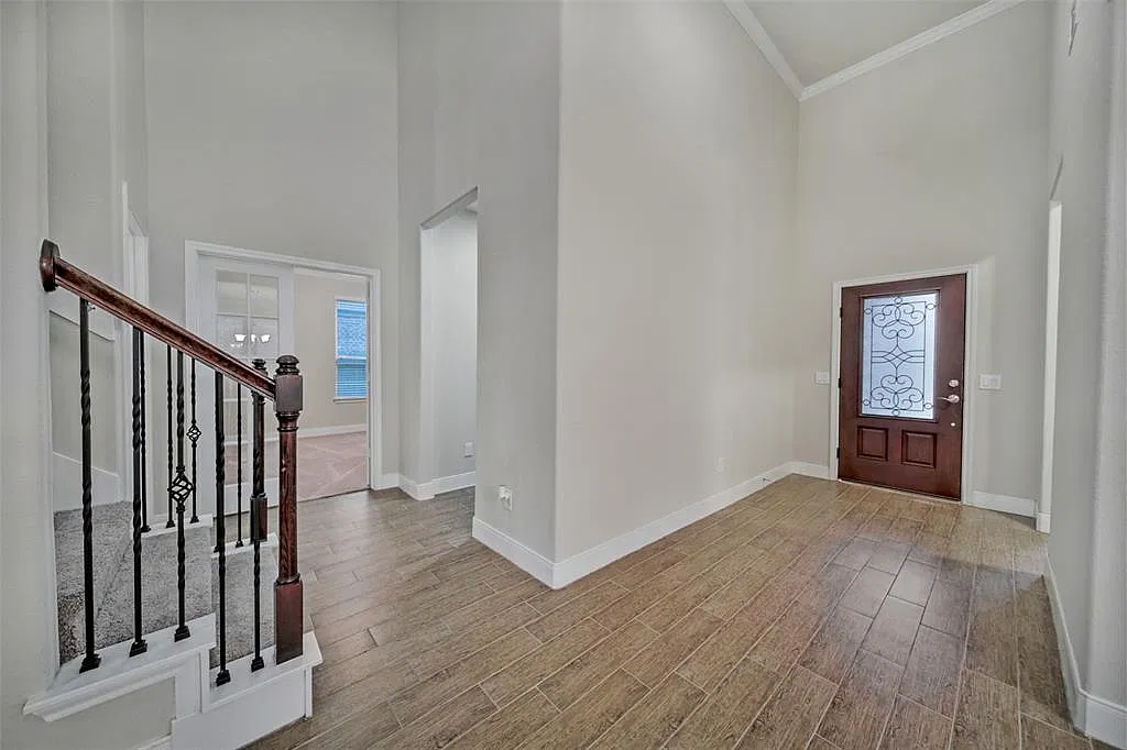 4 bed, 3032 sqft, $2,950 — Photo 3