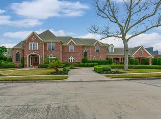 11 Cypress Ridge Ln, Sugar Land, TX 77479