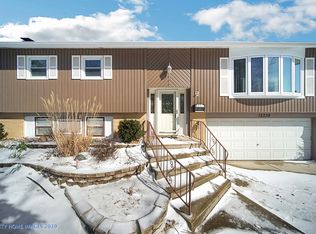 15339 Boca Rio Dr, Oak Forest, IL 60452