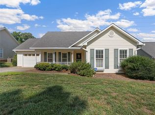 1920 Cedar Ridge Ln, Winston Salem, NC 27127
