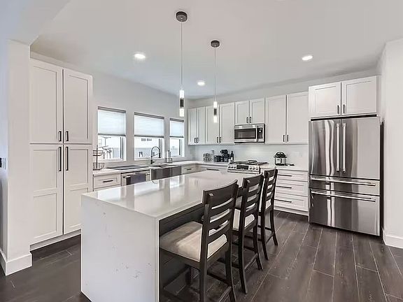 2nd image of 348 Fox Ln