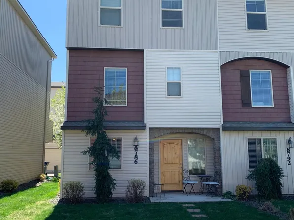 8786 W Pine Valley Ln, Boise, ID 83709