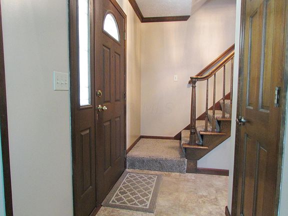 5th image of 1110 Bryan Dr