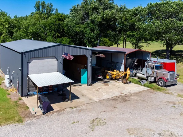 21651 N County Road 3384, Stratford, OK 74872