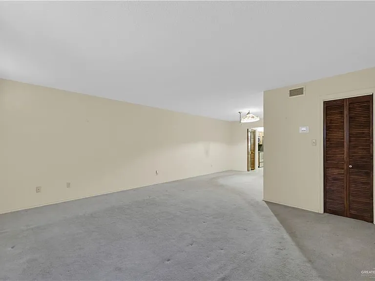 2100 S 5th St #2 — Photo 4