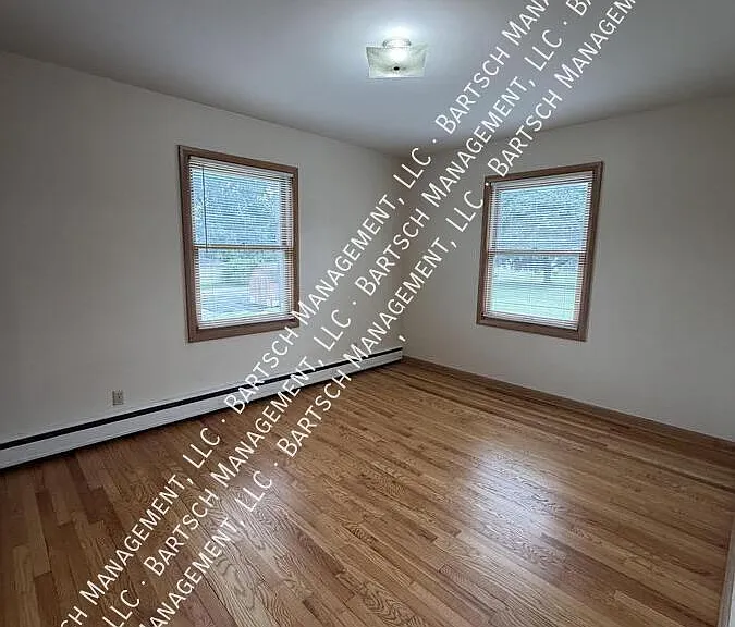 4321 S 71st St #4 — Photo 6