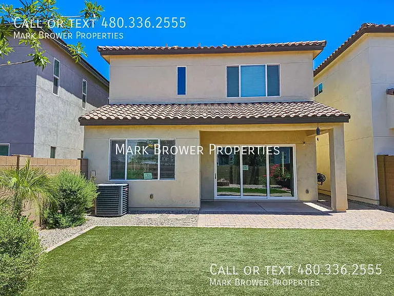 7358 W Phelps Rd — Photo 2