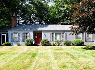 40 Druid Cir, Longmeadow, MA 01106