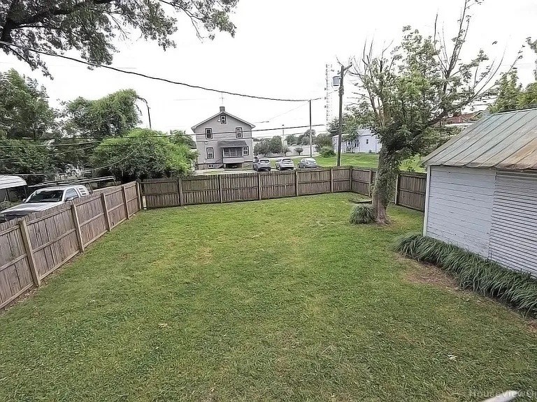 1511 Whitener St — Photo 24