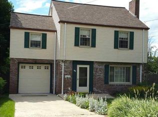 417 Keystone Dr, New Kensington, PA