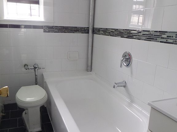 2nd image of 542 Parkside Ave