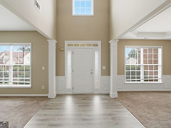 4th image of 417 Skiles Ct