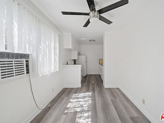 4th image of 1027 N Edinburgh Ave APT 8