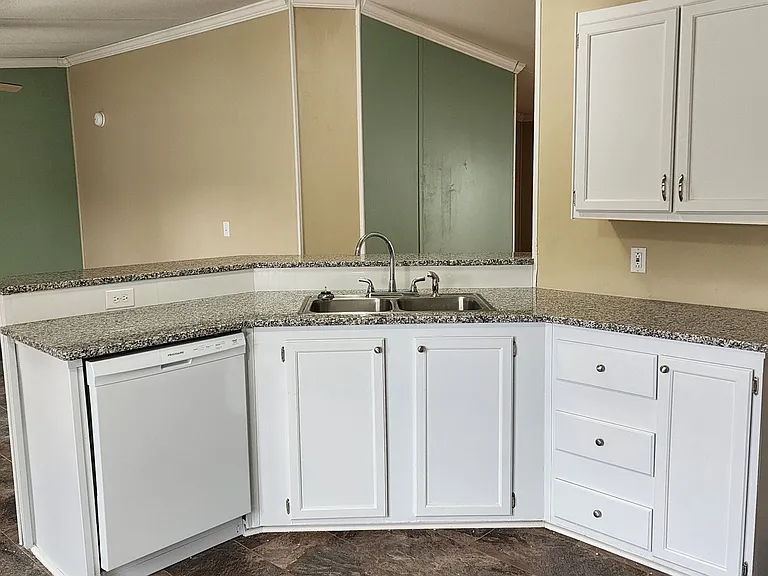 134 Brandenburg Dr — Photo 8