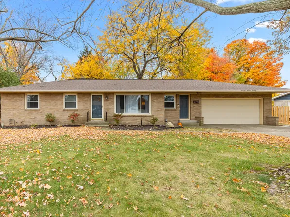 7770 Chickadee Dr, Jenison, MI 49428
