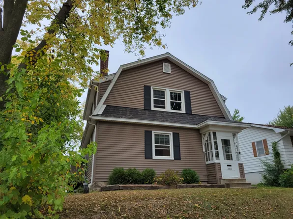 2300 Franklin St #1, Cedar Falls, IA 50613