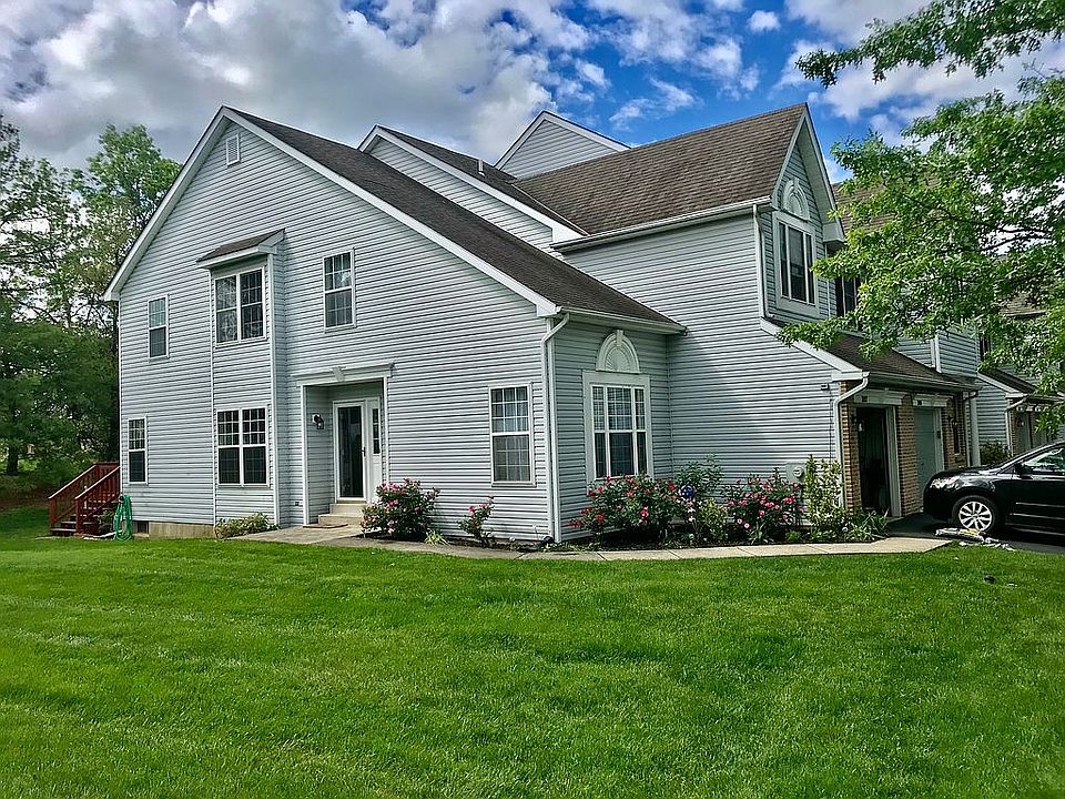 2nd image of 2007 Greenes Way Cir