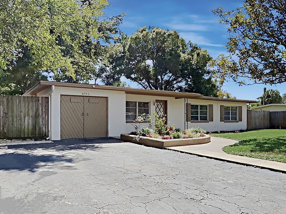 1st image of 8740 Gardenia Dr